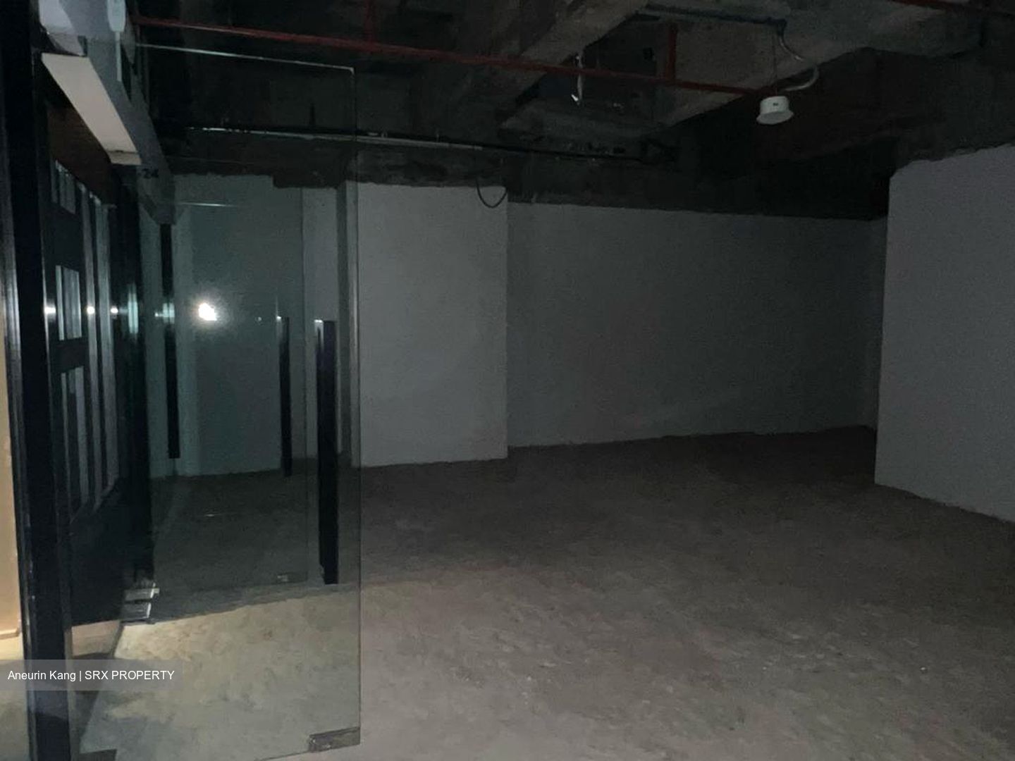 Mandarin Gallery (D9), Retail #458473501